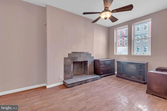 Building Photo - 1007 E Preston St