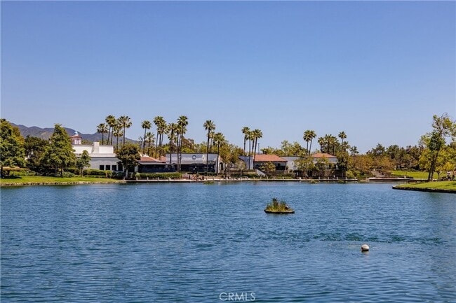 Building Photo - 225 Montana Del Lago Dr