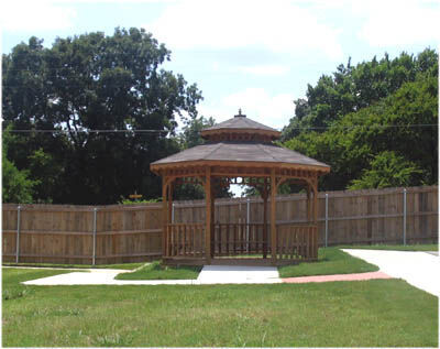 Building Photo - Villas of Hubbard
