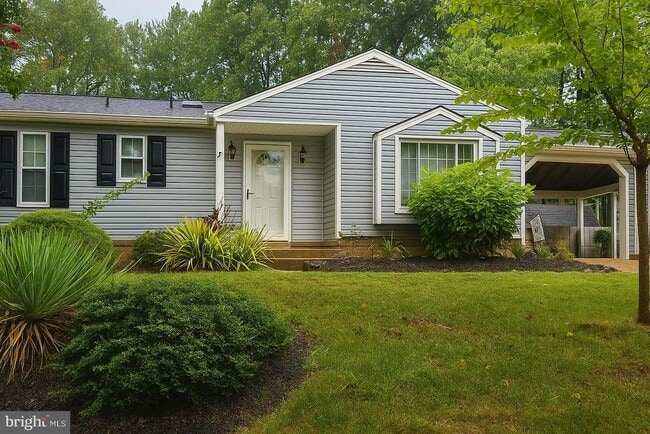 Building Photo - 8905 Bluffwood Ln