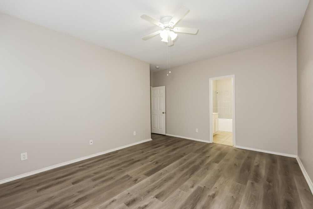 Building Photo - 2321 Wildwood Ln