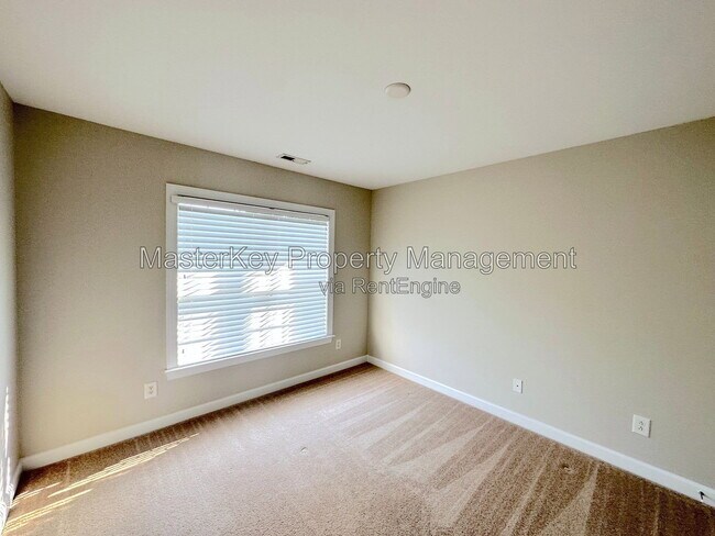 Building Photo - 701 Kirkeenan Cir