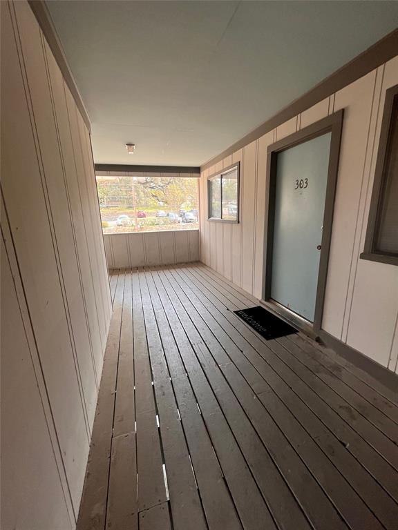 Building Photo - 3106 Duval St