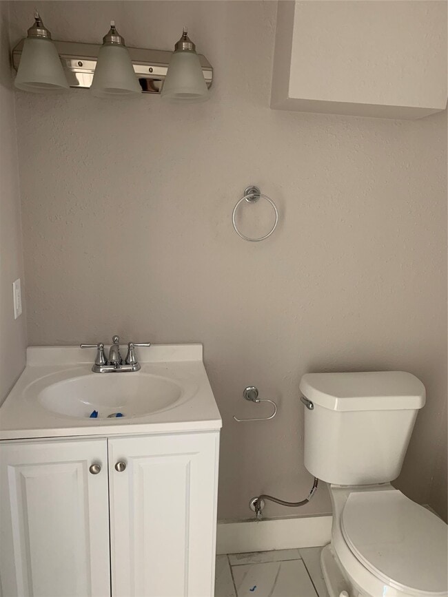 Primary Photo - 4601 1/2 Hain St