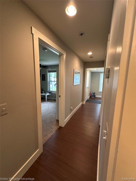 Building Photo - 4066 Fieldview Ave