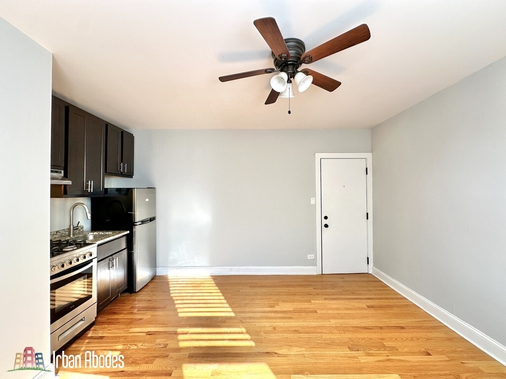 Building Photo - 623 W Patterson Ave