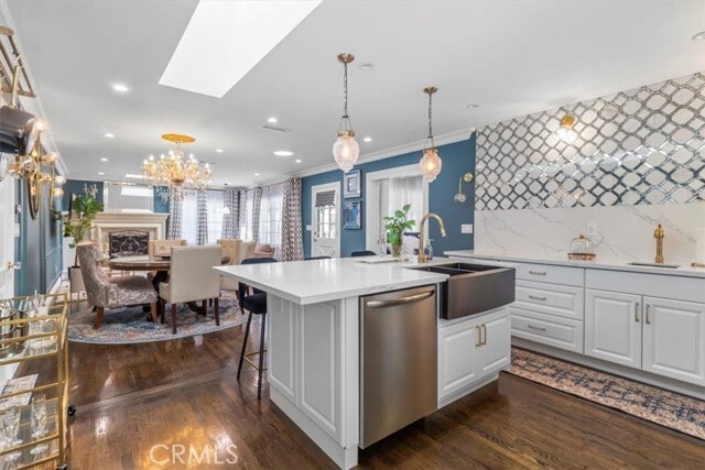 Building Photo - 5201 Sale Ave