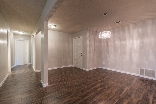 Building Photo - Charming 3-Bedroom, 2-Bath Home in Anderson Mill – Prime Northwest Austin Location!