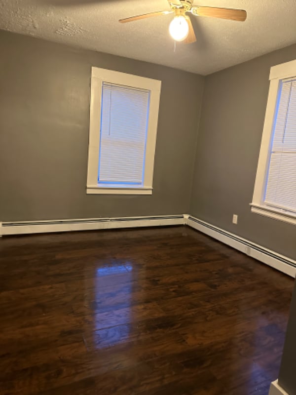 Building Photo - 428 Elm St