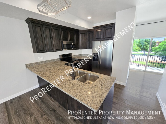 Building Photo - 2516 W Knights Ln