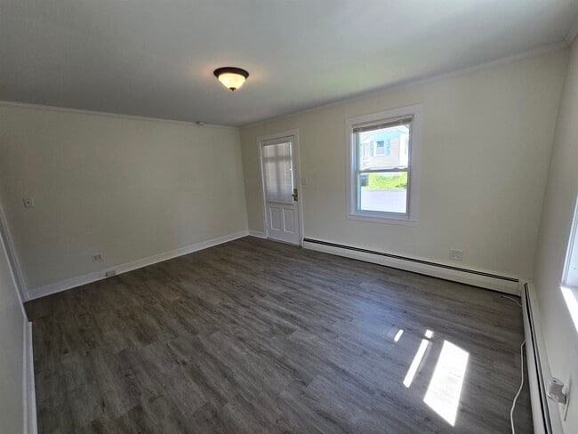 Building Photo - 30 Halstead St