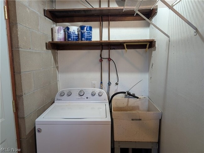 Building Photo - 3792 Baumberger Rd