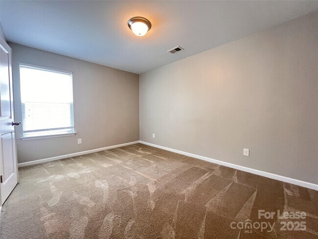Building Photo - 432 Winecoff Woods Dr NW