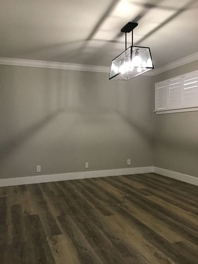 Building Photo - 3 Bedroom Home Coming Available