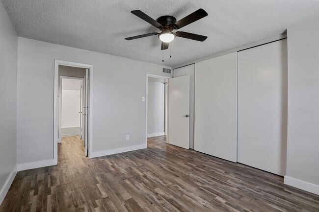 Interior Photo - Flats on Handley