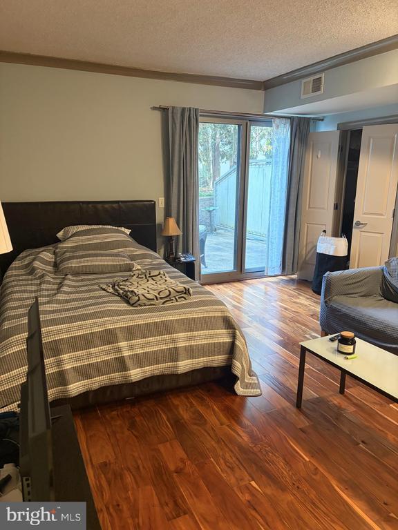 Building Photo - 777 7th St NW