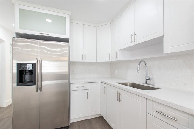 Building Photo - 2921 NW 25th St