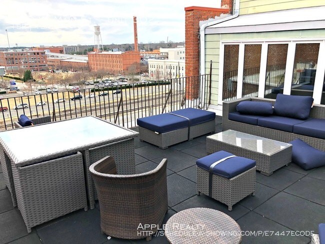 Building Photo - 109 W. Main St. Unit 302 - Available Now