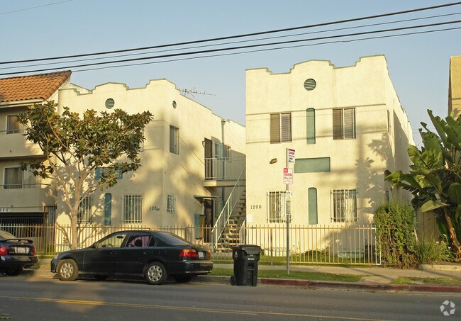 Primary - Hollywoodland Apartments