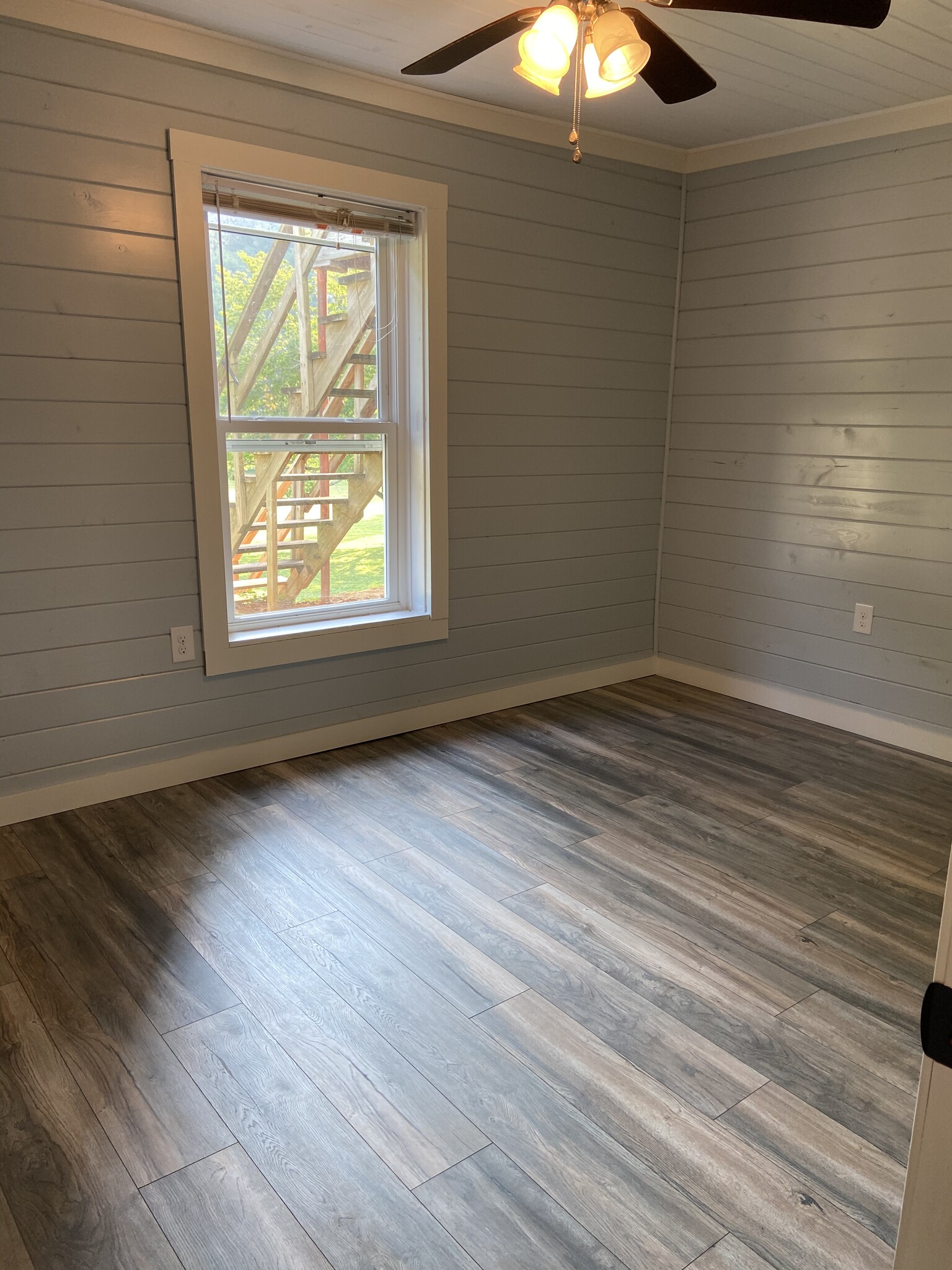 Bedroom 2 - 212 Westwood Dr