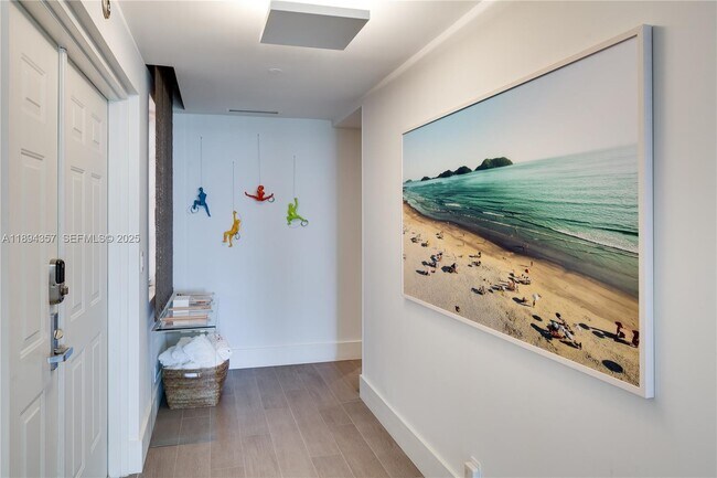 Building Photo - 19222 Fisher Island Dr