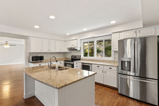 Building Photo - 2407 Virgo Dr