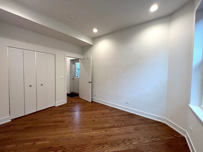 Building Photo - 2205 W Iowa St