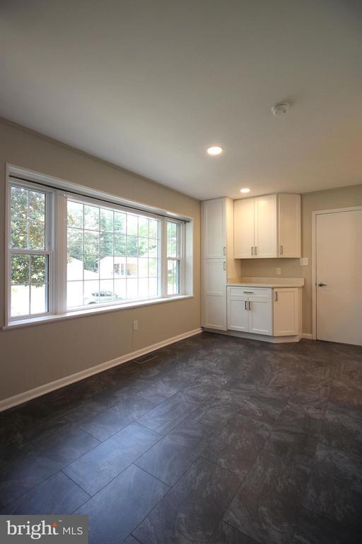 Building Photo - 6211 Duntley Ct