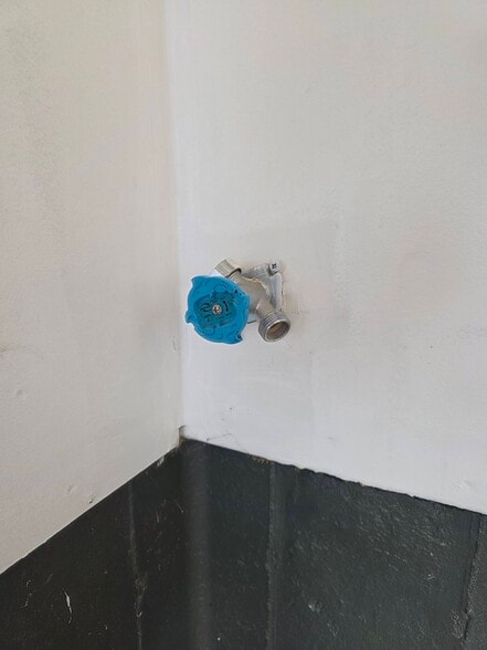 Personal hose connection - 16078 E Elk Dr