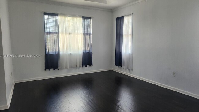 Building Photo - 25309 SW 118 Ct