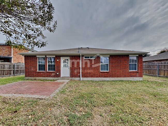 Building Photo - 216 Cornell