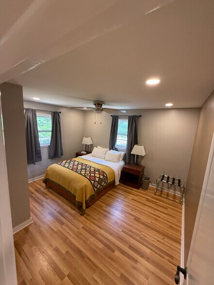 Building Photo - 10436 Gast Rd