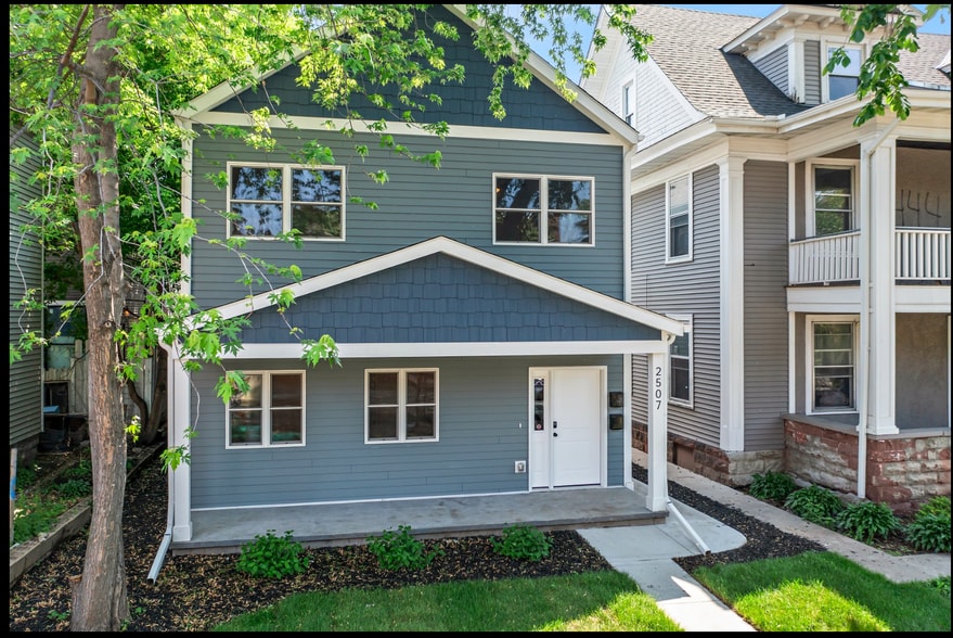 Building Photo - 2507 1st Ave S