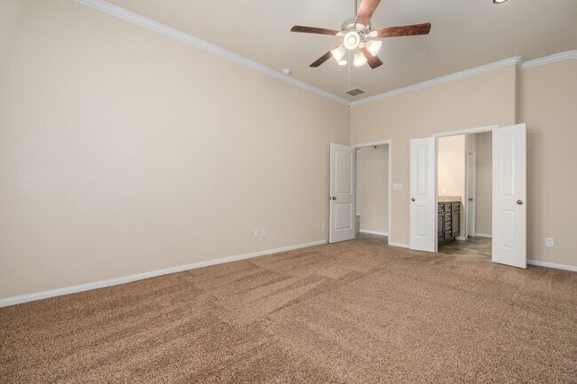 Building Photo - 13426 Raintree Dr
