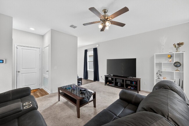 Building Photo - 12866 Cygnus