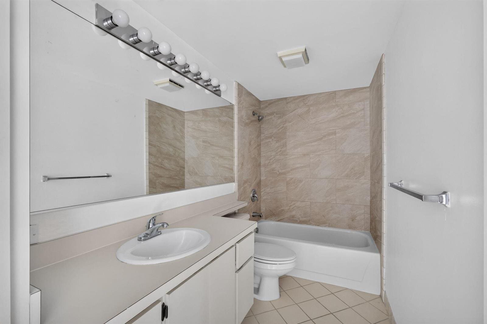 Building Photo - 851 Blue Ridge Cir