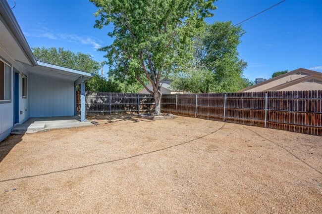 Building Photo - 3150 N Greg Dr