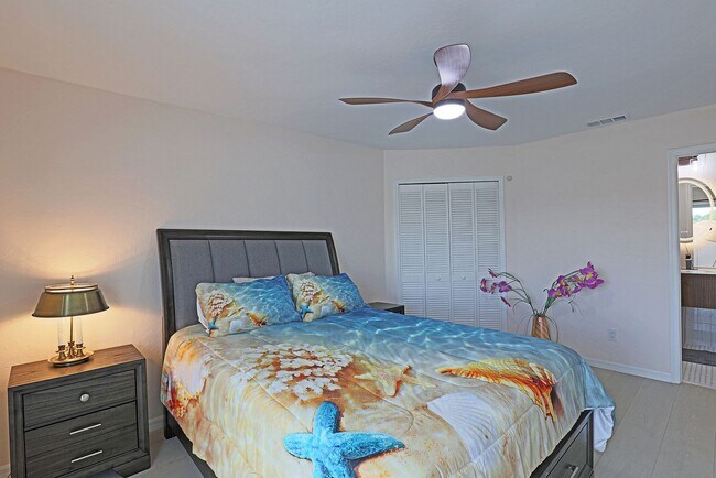 Building Photo - 11921 Seabreeze Cove Ln