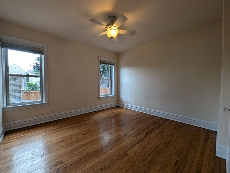Building Photo - 3449 W Schubert Ave