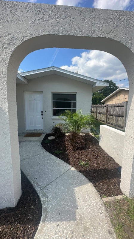 Building Photo - 3100 Thomas Rd