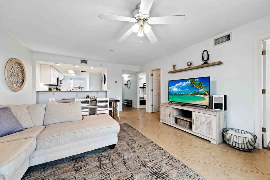 Building Photo - 928 Whelk Ct