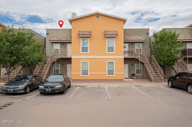 Building Photo - 5030 Fairbanks Dr