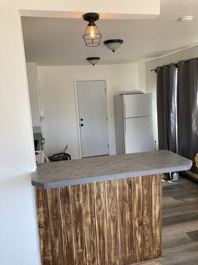 Building Photo - 1611 N 16th St.