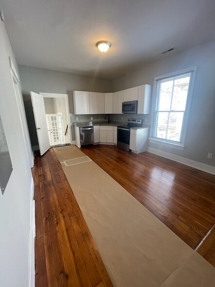Building Photo - 405 Harrison St