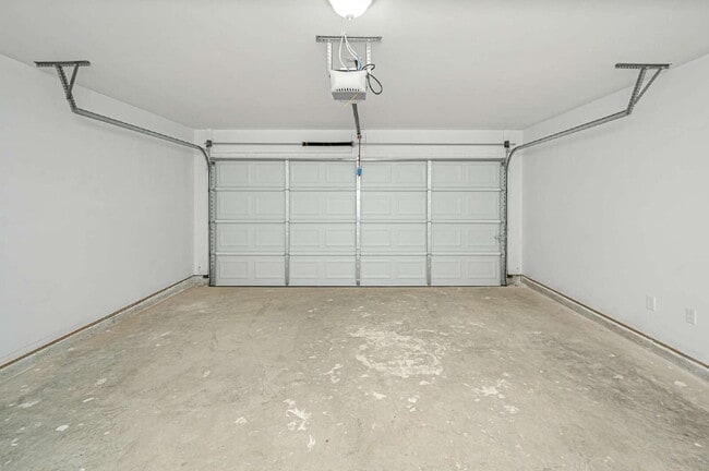 Building Photo - 85 Smith Glen Dr