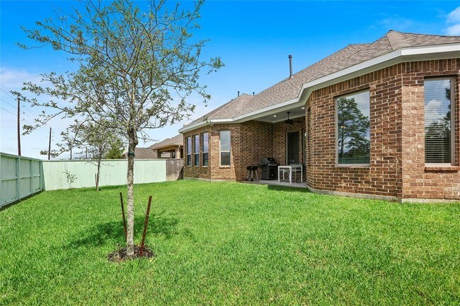 Building Photo - 50 Wyatt Oaks Dr