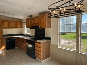 Building Photo - 676 Ellenberg Rd