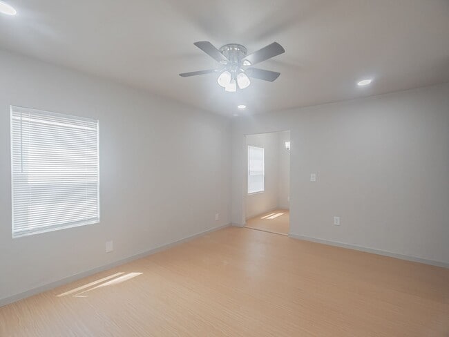 Building Photo - Phenomenally Beautiful FOUR bedroom TWO bath, Newly Remodeled Home! AVAILABLE RENT TO OWN!!