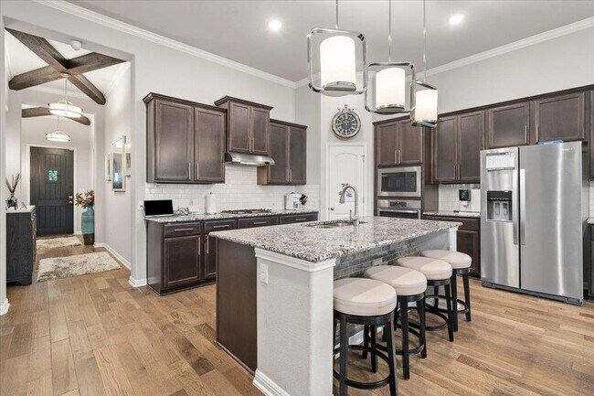 Building Photo - 11901 Deering Pl