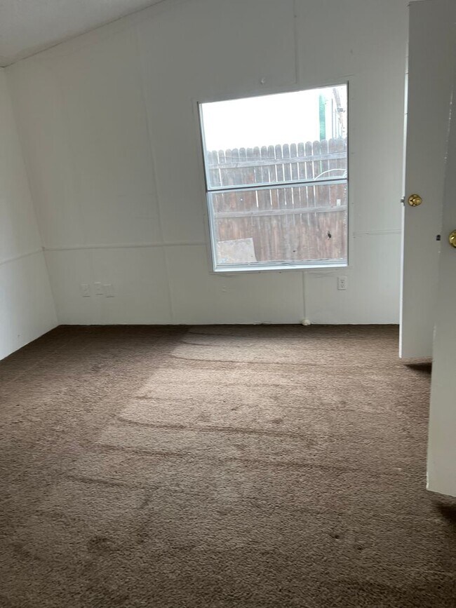 Building Photo - Welcome to the charming Riverdale Farms subdivision in Thornton, CO, where a delightful 3-bedroom...